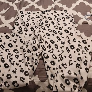 Snow leopard size 10 slacks Luxe by Eric SIGNATURE